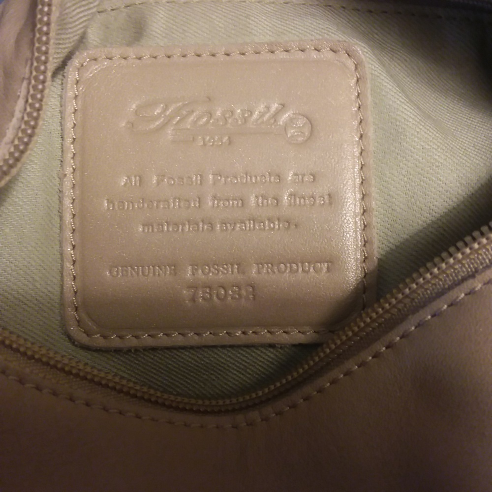 FOSSIL handbag like new. - Picture 3 of 7
